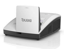 BenQ�A��29cm��80�C���`���ʂ��\�Ȓ��Z�œ_DLP�v���W�F�N�^�[�uMW855UST�{�v