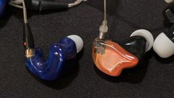 ���|�^�����I���L���[�̓Ǝ�BA���ڃJ�X�^��IEM������ɏ��o��^�u���X�I�[�f�B�I�A�o�����X�ڑ���p�|�^�A�����J����