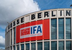 uIFA 2020v͌`ςĎ{BVȃRZvgߓ\