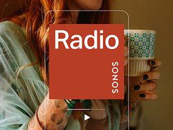 Sonos�A�Ǝ����W�I�X�g���[�~���O�T�[�r�X�uSonos Radio�v�B�g���E���[�N�I�Ȃ̃v���O������