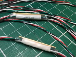 ���[�[���N�����c�A4�c�\�����̗p�������P�[�u���uHP-190�V���[�Y�v