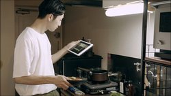 Amazon̐VCtX^CāAr[XƃR{foCXpp𓮉Ŕ\