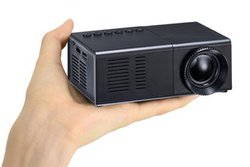 �Q�I�A��251g�̃R���p�N�gLED�v���W�F�N�^�[�B�ő�60�C���`���e�\�A�ō�3999�~