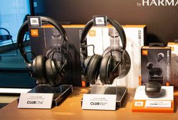 JBL�A����NC���S���C�����X�uCLUB PRO+ TWS�v�B���n�C���]�{NC�w�b�h�z��2�@���