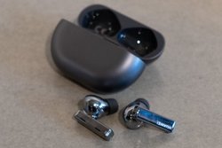 �t�@�[�E�F�C�A�ō��N���X-40dB�̃m�C�L�������S���C�����X�uFreeBuds Pro�v