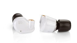 Campfire Audio�A�Z���~�b�N➑̂Ń��j���[�A�������C���z���uVEGA 2020�v�uDORADO 2020�v