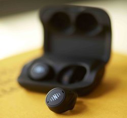 Nuheara�A�L�����u���[�V�����@�\���ڂ̊��S���C�����X�uIQbuds2 MAX�v