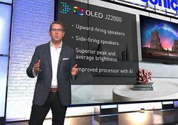 ��CES���p�i�\�j�b�N�A�v���X�J���t�@�����X�ŐV4K�L�@EL�e���r��Q�[�~���O�T�E���h�o�[���A�s�[��