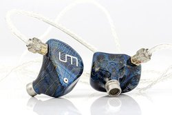 Unique Melody�A�_�C�i�~�b�N�h���C�o�[3��ڂ����V�C���z�� �u3D Terminator�v