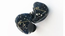 Kinera�A3D�v�����^�[➑̂��̗p�����G���g���[�N���X�̃n�C�u���b�h�^�C���z���uBd005pro�v