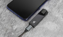 HIDIZS�A3.5/2.5mm�o�͑Ή��n�C���]�����^DAC���A���v�uS9�v�B��1.2���~