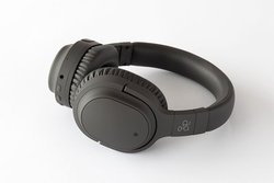 ag�A�u�����h���̃��C�����X�w�b�h�z���uWHP01K�v�B�Ǝ������n�C�u���b�h�m�C�L��������