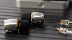 HiBy�A�_�C�i�~�b�N�^�C���z���̃G���g���[���f���uBeans�v�B���^�����{�f�B��CNT�U������