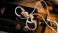 Cayin�A���ʎd�グ�X�e�����X➑̂̃_�C�i�~�b�N�^�C���z���uFantasy�v