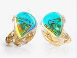 TFZ�A�Ό��F�Ńf�U�C�������J�i���^�C���z���uESSENCE�v