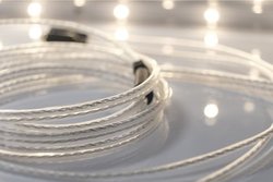 �����Anewspring�u�����h�̃��P�[�u����W�J�B���ނ̈قȂ�3���f��