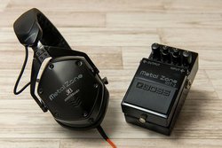 V-MODA�A���j�^�[�w�b�h�z���uM-200�v��BOSS�R���uMetal Zone�v�f�U�C�����f���B�uSD-1�v���f����