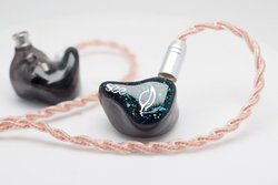 See audio�A�Ǝ��Z�p�Ńh���C�o�[�o�����X���œK�������n�C�u���b�h�C���z���uYume�v