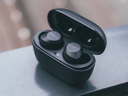 JPRiDE�A�u�����h���̃m�C�L�������S���C�����X�C���z���uTWS-5 ANC�v