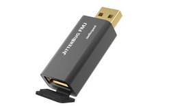 audioquest�A�������P�[�X���̗p����USB�m�C�Y�t�B���^�[�uJitterBug Full Metal Jacket�v