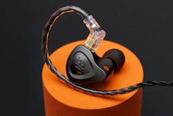 NF AUDIO�A�_�u���L���r�e�B�E�_�C�i�~�b�N�h���C�o�[�ɉ��ǂ��d�˂��C���z���uNA2�{�v