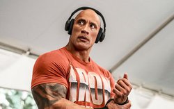 JBL�A�h�E�F�C���E�W�����\���ďC�̃m�C�L����BT�w�b�h�z���uUA PROJECT ROCK OE�v