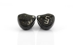 Unique Melody�A�V���`���h���C�o�[���ڂ̃N�A�b�h�n�C�u���b�g�C���z���uMEST MKII�v