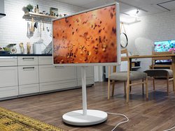 �p�i�\�j�b�N�A�D���ȏꏊ�ɓ�������g���C�A�E�g�t���[�e���r�h�B�ƊE����4K���C�����X�`��