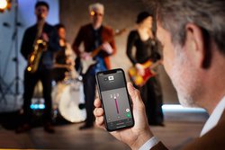 �I�[�e�B�R���A�⒮��Œ������y�̎������߂�V�@�\�uOticon MyMusic�v