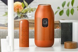 popIn�A�ԕr���`�[�t�̏��^�����u���v���W�F�N�^�[�uAladdin Vase�v�B�V�ʕ��ɂ̓X�}�[�g���C�g������