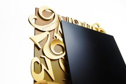 �t�����N �~�����[�A�̎��������яオ��u�����b�N�X�s�[�J�[�v