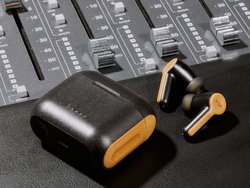 House of Marley�A�G�R�f�ފ��S���C�����X�uREBEL�v�B10mm�a�̃h���C�o�[�𓋍�