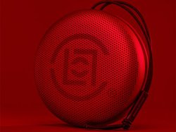 Bang & Olufsen�A�t�@�b�V�����u�����hCLOT�Ə��R���{�B�^���ԂȁuBeosound A1 ��2����v�𐔗ʌ��蔭��