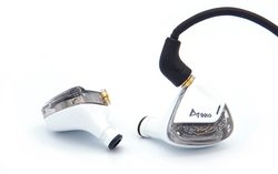 ikko Audio�A�����Z�p �gSVAS�h �̗p�̃G���g���[�C���z���uOPAL OH2�v