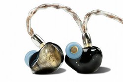 Shanling�A�u�����h���̃n�C�G���h�L���C���z���uME800�v�B4BA�^2DD�̃n�C�u���b�h�@