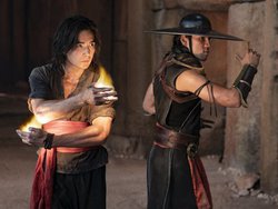 Netflix�Łg�֒f�̎����h��ڌ�����I �f��w���[�^���R���o�b�g�x�{�����z�M�J�n