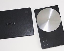 ���C�����XCD�v���[���[�uBCPLAY_�v�ƃy�g���[���Y�̃R���{���f���B4�ȓ����CD�ȂǓ���