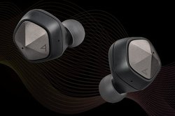 Astell&Kern���̊��S���C�����X�uAK UW100�v�A������4��9���Ɍ���