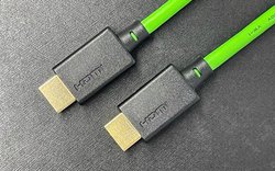 TSUKUMO�A�O���[���J���[��HDMI2.1�Ή��uTSUKUMO�v���~�A���P�[�u���v