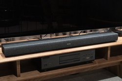 �f�m���ADolby Atmos�Ή��G���g���[�T�E���h�o�[�uDHT-S217�v�B5/19����