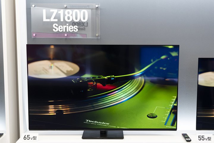 �p�i�\�j�b�N�A�C�l�[�u���h����4K�L�@EL�r�G���uLZ1800�v�B�Ǝ��̃p�l������Z�p���i��