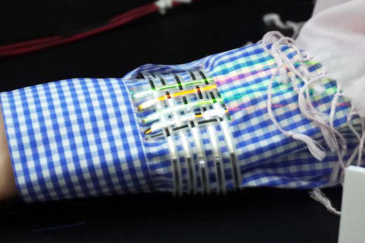 ��NHK�Z�����J���Ȃ�����L�@EL�f�B�X�v���C������ɐi���B�ɔ��L�@EL�t�B������