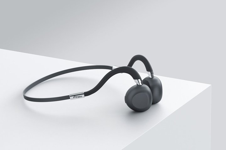 ikko Audio�A�w�����X�s�[�J�[�ƍ��`���Z�p�����킹���I�[�v���C���[BT�C���z���uBREEZY ITG01�v