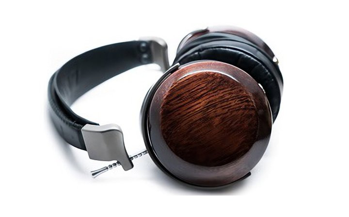 �u���C�g�[���AZMF headphones���i�S���f���̉��i�����6/21�����{