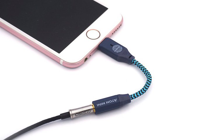 Audirect�A����8g�̒����^USB-DAC�uATOM MINI�v�BPCM 768kHz/32bit�ADSD 512�Ή�