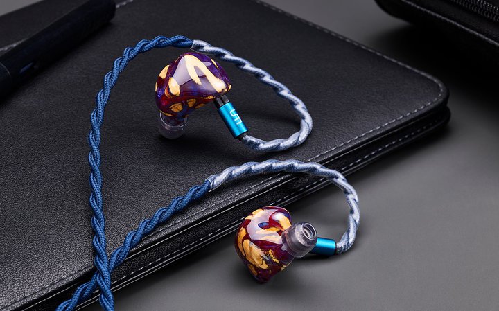 Unique Melody�A12 BA�{���`���h���C�o�[���ڂ̃v���~�A���C���z���uMASON FS Le Jardin�v�B100���~�𒴂���䐔���胂�f��