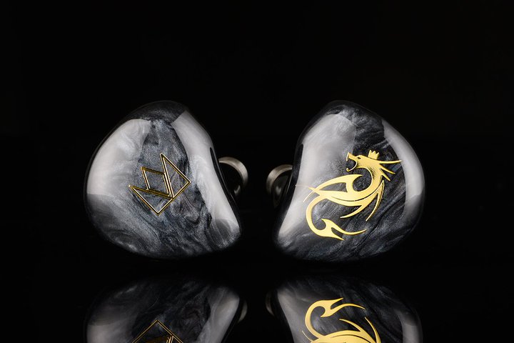 Noble Audio�A�V�t���O�V�b�vIEM�uKUBLAI KHAN�v�B�u�����h���̃N�A�b�h�E�n�C�u���b�h�^