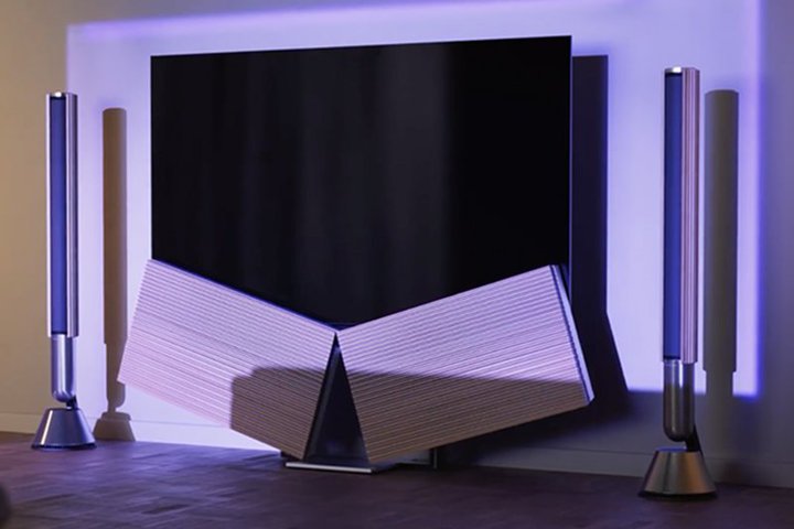 Bang & Olufsen�A�X�s�[�J�[�����^�ό`����4K�L�@EL�e���r�uBeovision Harmony�v��83�^���f��