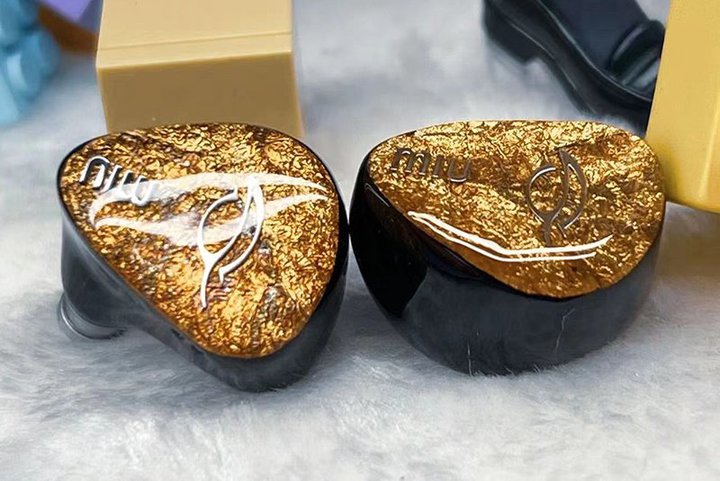 See audio�A1DD�^2BA�^2�Ód�h���C�o�[�̃n�C�u���b�h�C���z���uMIU�v