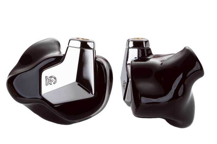 Campfire Audio�A�V�J���̃h���C�o�[���ڂ̕��ʎ��E�^�J�X�^��IEM�uSupermoon�v